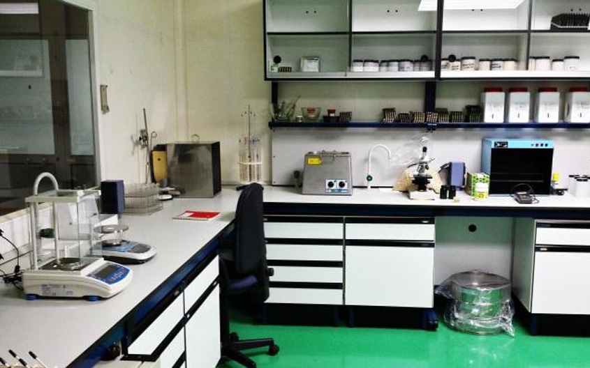 Laboratorio, Laboratory